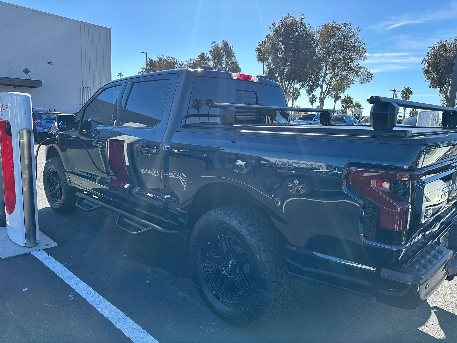 Ford F-150 Lightning Synetic USA Retractable Bed Cover with Racks For Sale IMG_5557