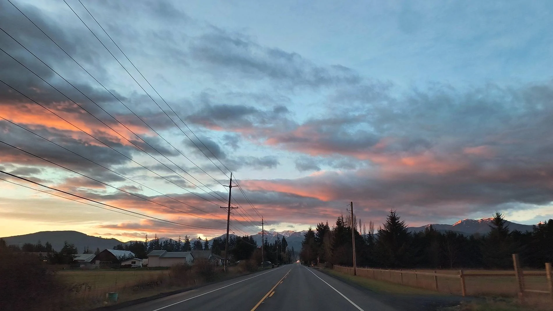 Ford F-150 Lightning Show a picture from your daily commute!.. 1000006731