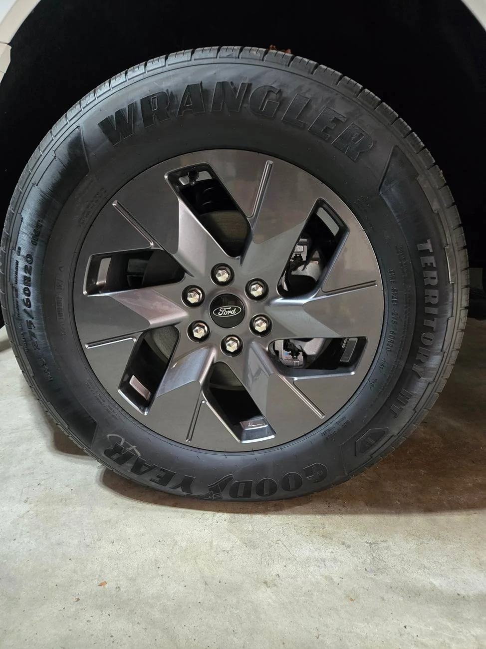 Ford F-150 Lightning FS: OEM Lariat 20" Wheels (No tires) Like New 800 miles 20240726_115154