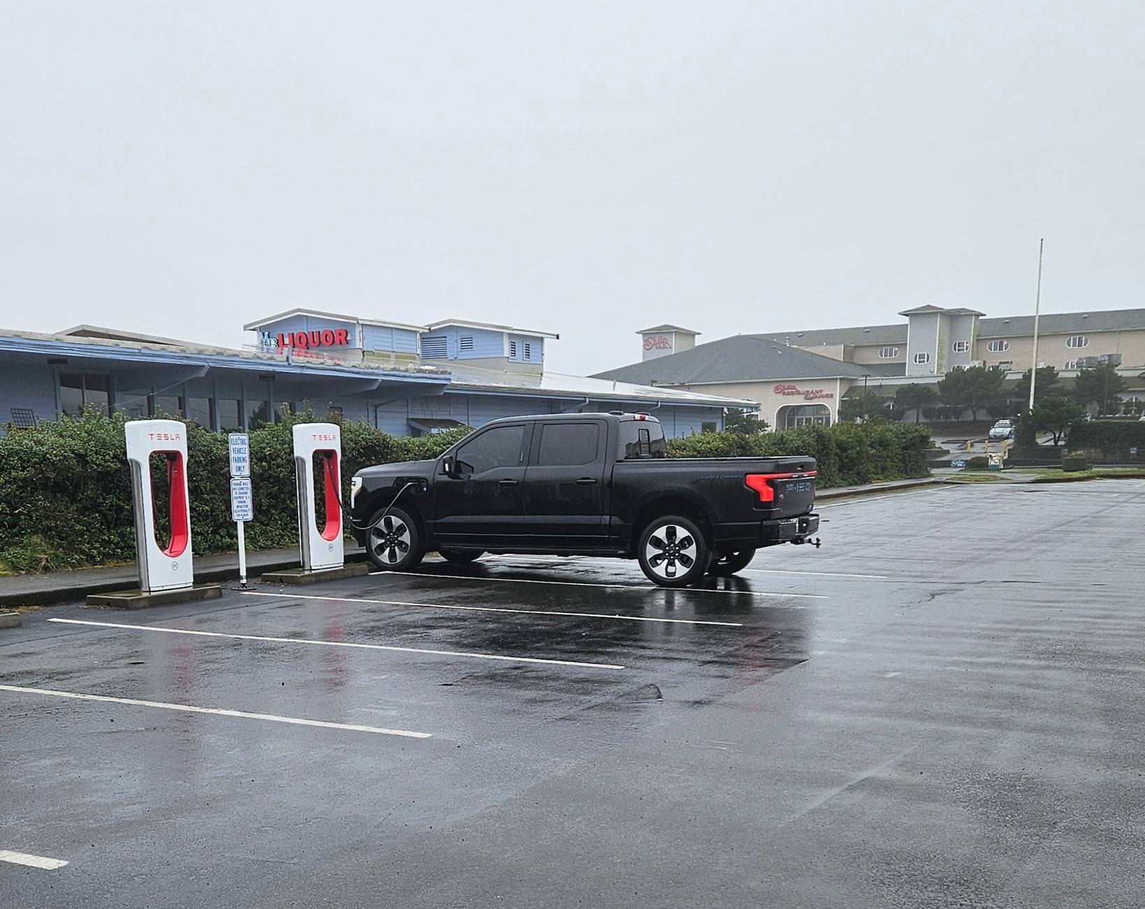 Ford F-150 Lightning Running the Battery to 0% 1000009097