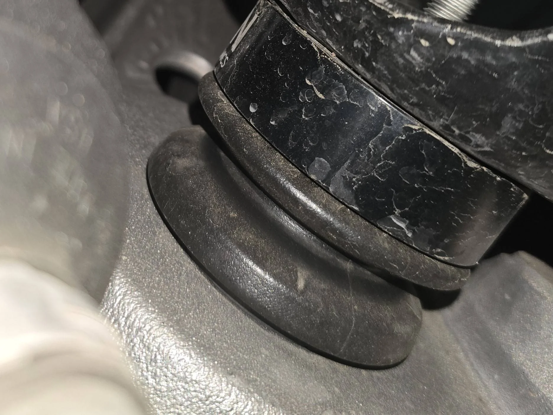 Ford F-150 Lightning Lowered Lightning rear bump stops contact arms 20250325_190142