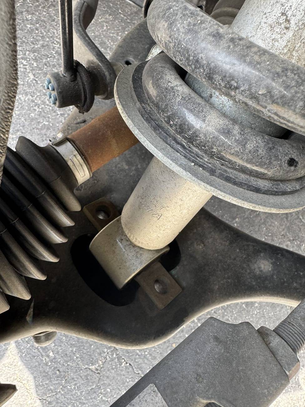 Ford F-150 Lightning Missing Bolts...SMH! IMG-20250328-WA0009