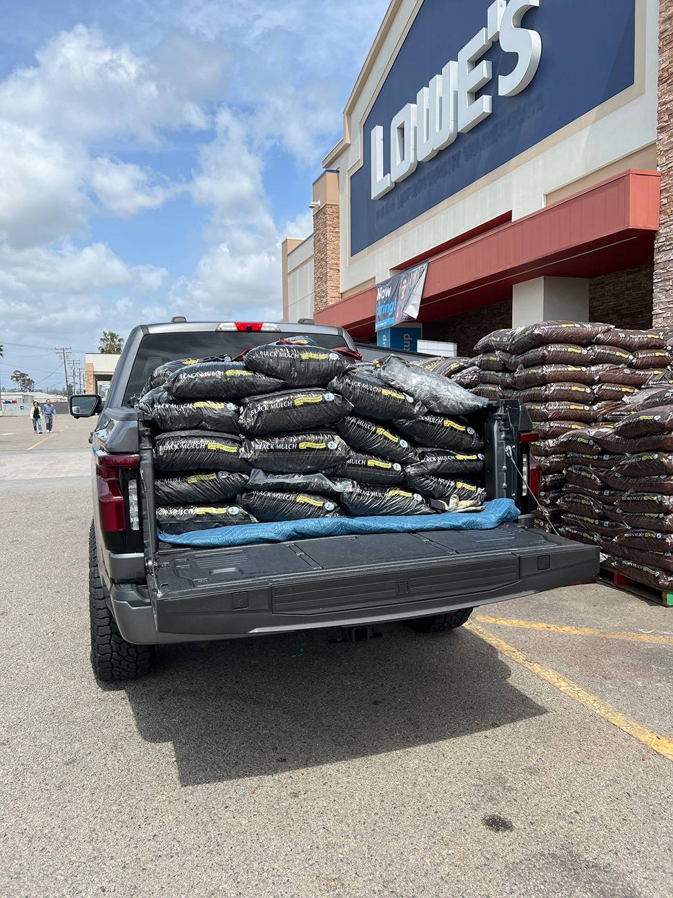 Ford F-150 Lightning Pics of Lightning Trucks Doing Truck Things. Post Yours! 📸 IMG_2772
