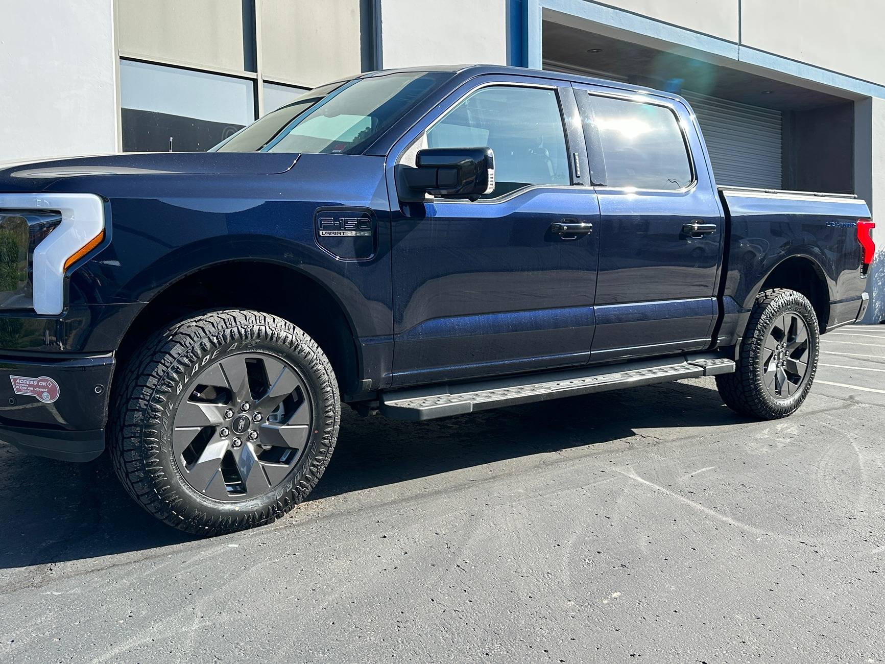 Ford F-150 Lightning Front Eibach shocks + LT285 /60 R20 = 3" level IMG_7608.JPG