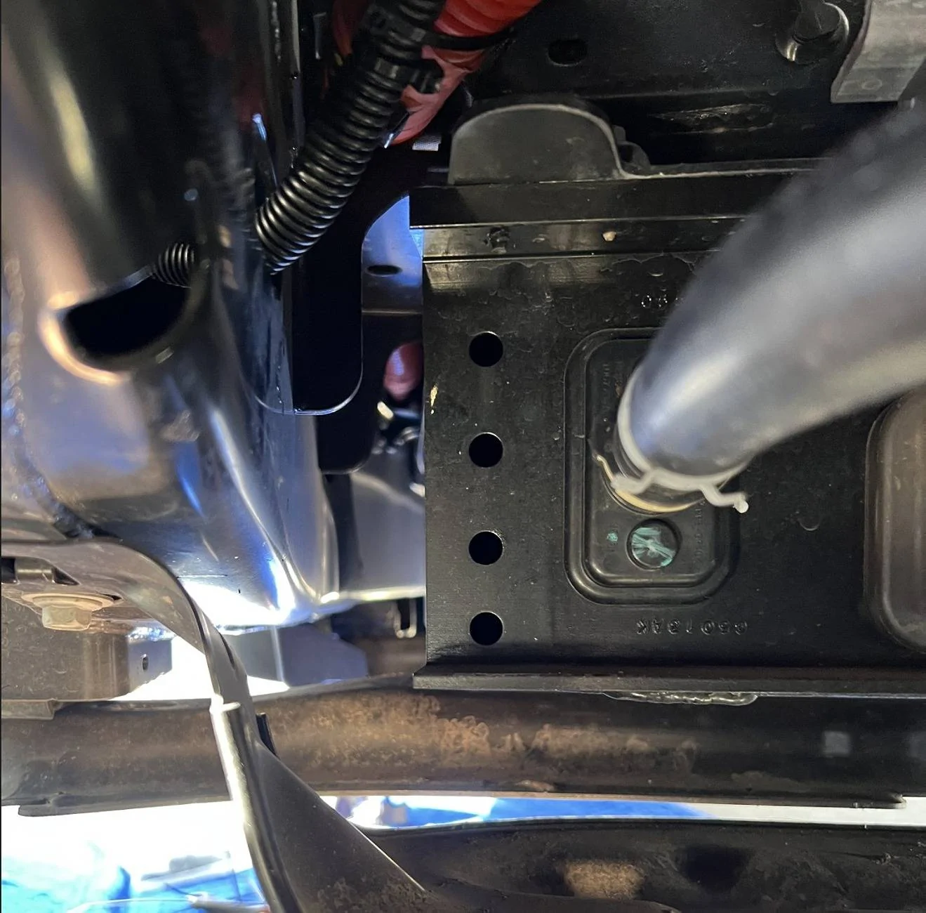 Ford F-150 Lightning Another audio amplifier install (with alternate under cab wiring). 9 -  Loom Tubing Wire-2