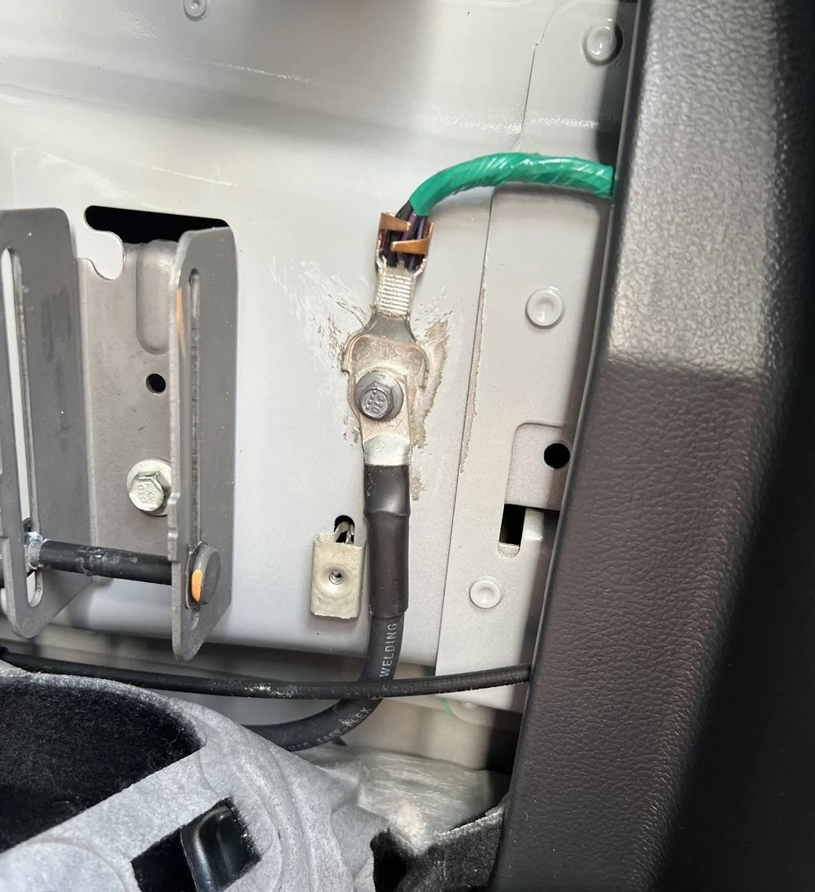 Ford F-150 Lightning Another audio amplifier install (with alternate under cab wiring). 11 - Ground
