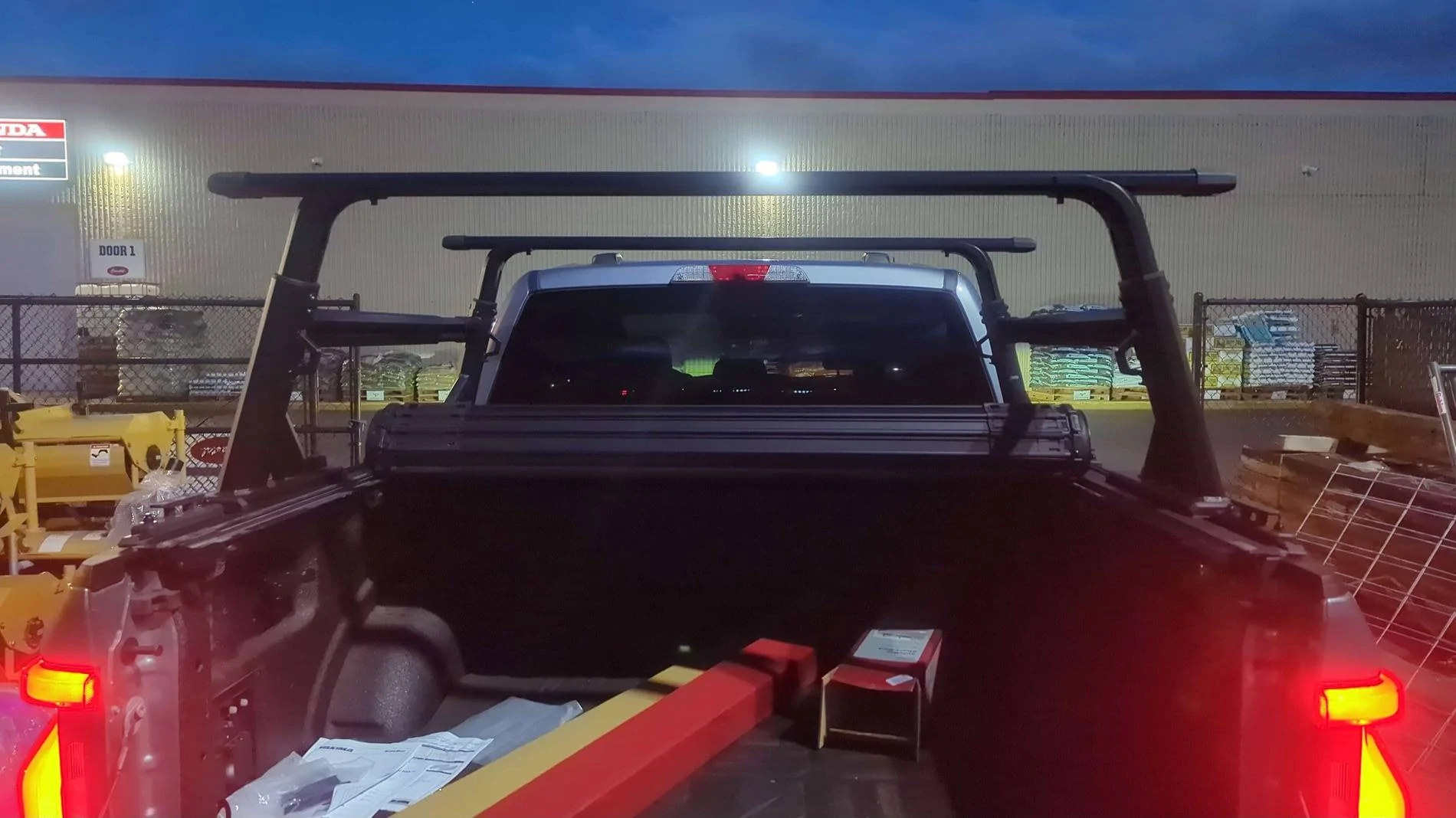 Ford F-150 Lightning Tonneau cover that gives complete access to bed AND works with a rack? IMG_20250410_202721_408