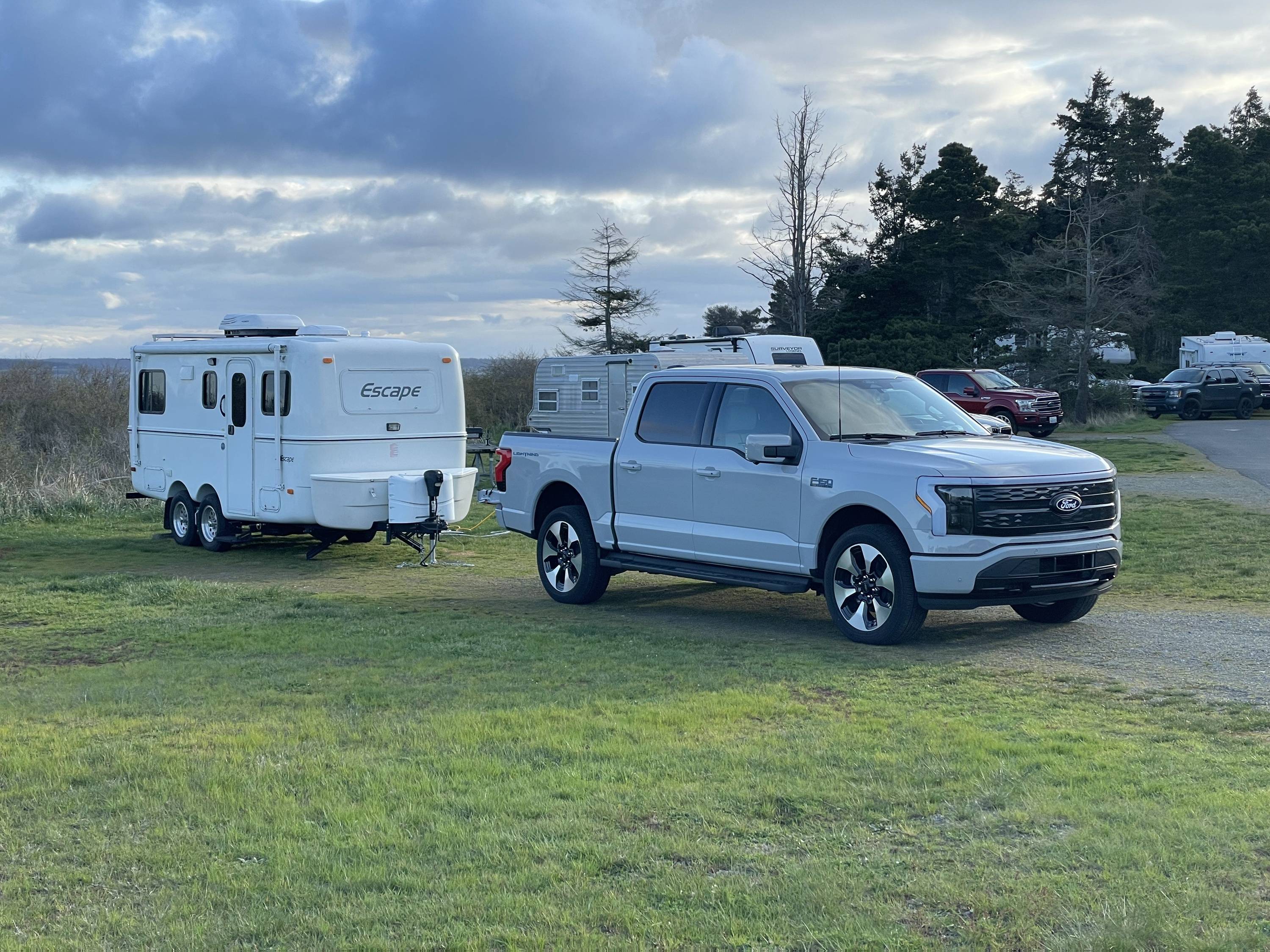 Ford F-150 Lightning Travel Trailer Tow Report: 2024 Lightning Platinum towing Escape 19 pMizZHa
