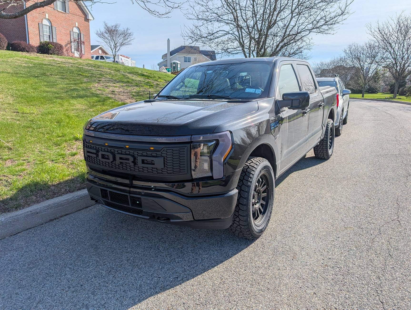 Ford F-150 Lightning ‼️ UPDATE FORD E-RAPTOR grille swap and install tutorial PXL_20250418_130656754~2