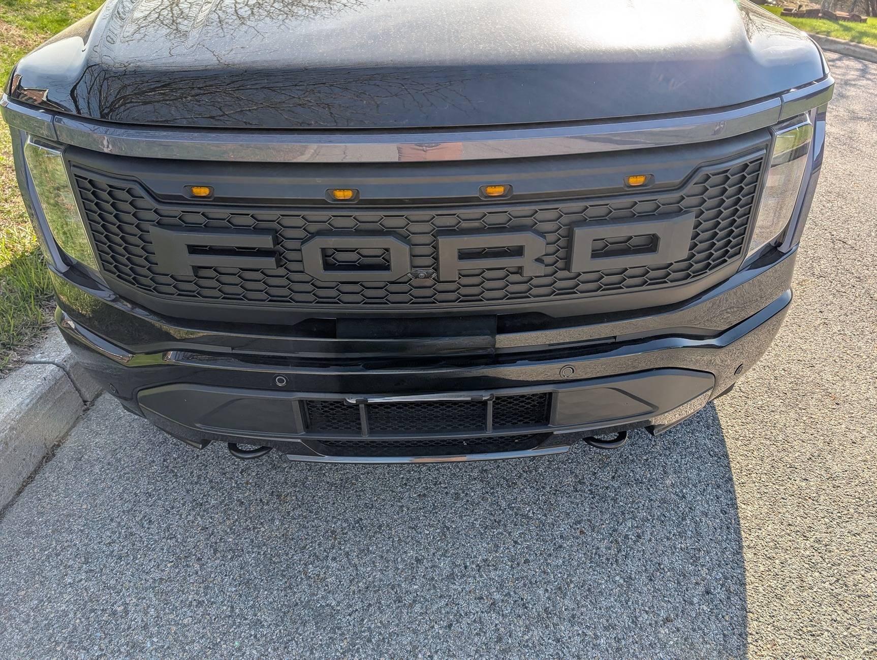 Ford F-150 Lightning ‼️ UPDATE FORD E-RAPTOR grille swap and install tutorial PXL_20250418_130720433~2