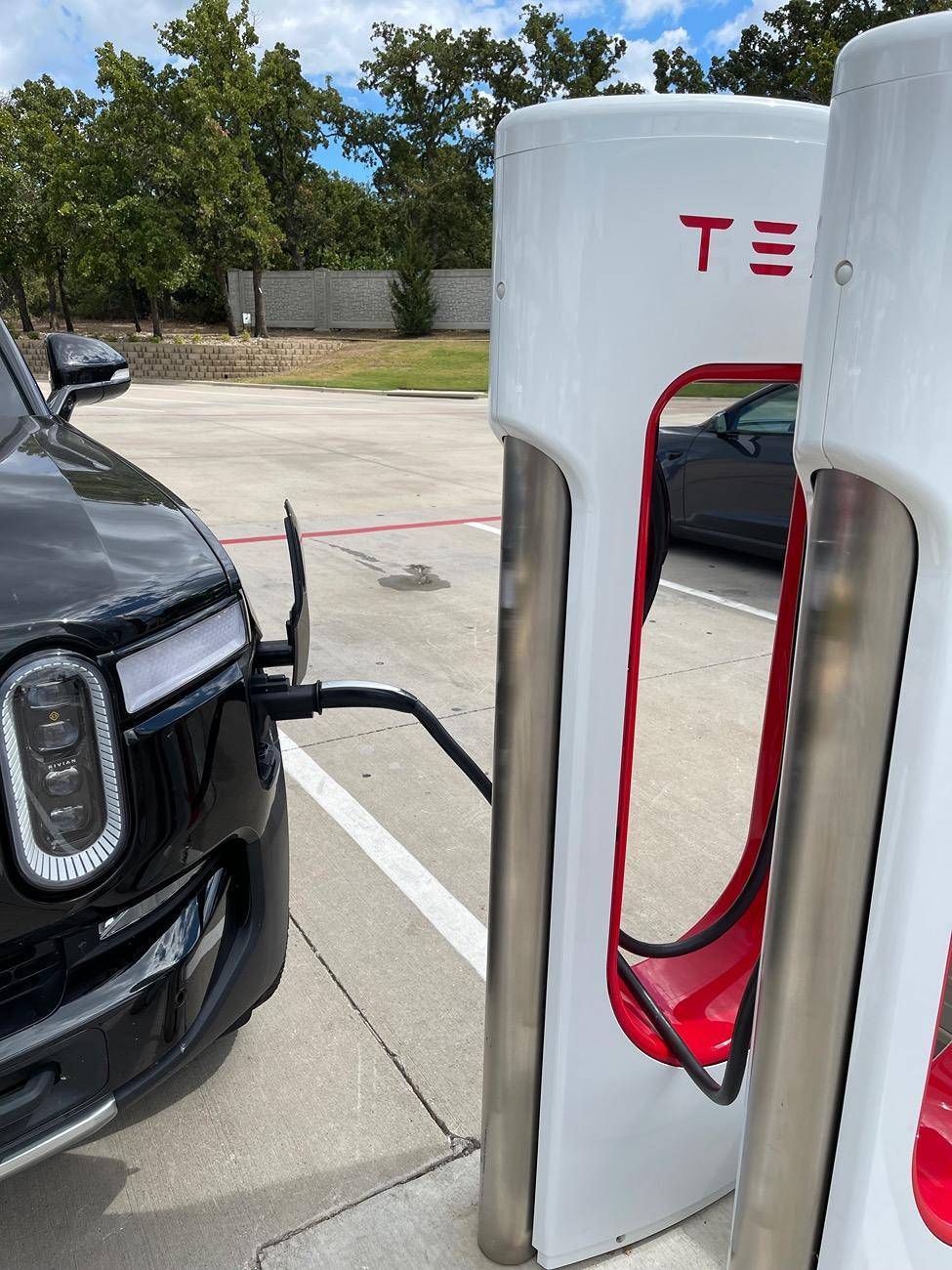 Ford F-150 Lightning Tesla Supercharger adapter made by LECTRON (STAY AWAY!) img_7345-jpe