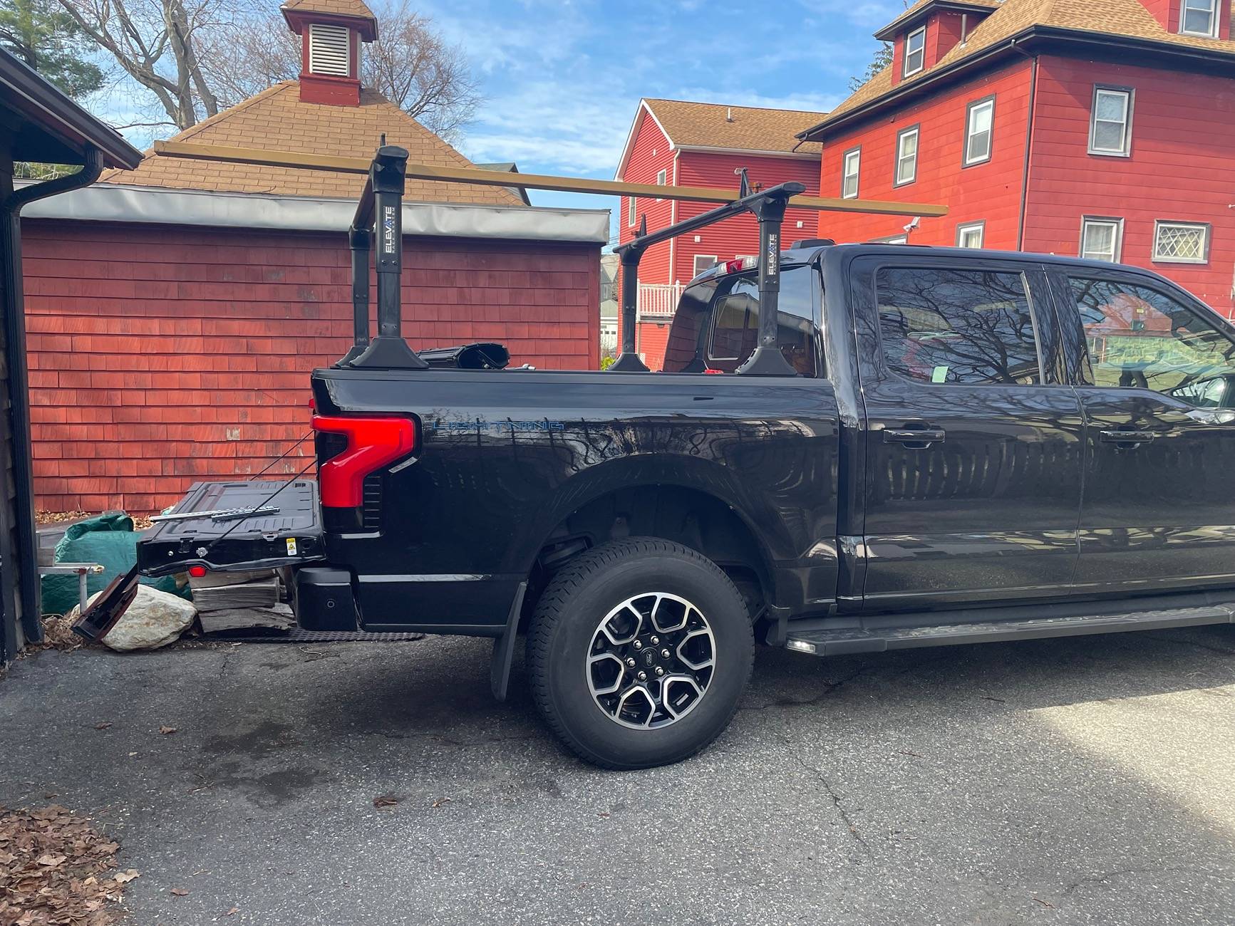 Ford F-150 Lightning Max Tow brake components for a LIGHTNING are the same as non-Max Tow IMG_2457