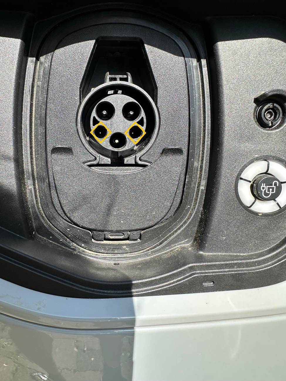 Ford F-150 Lightning 23 ER not charging {Fix post 66} IMG_3999