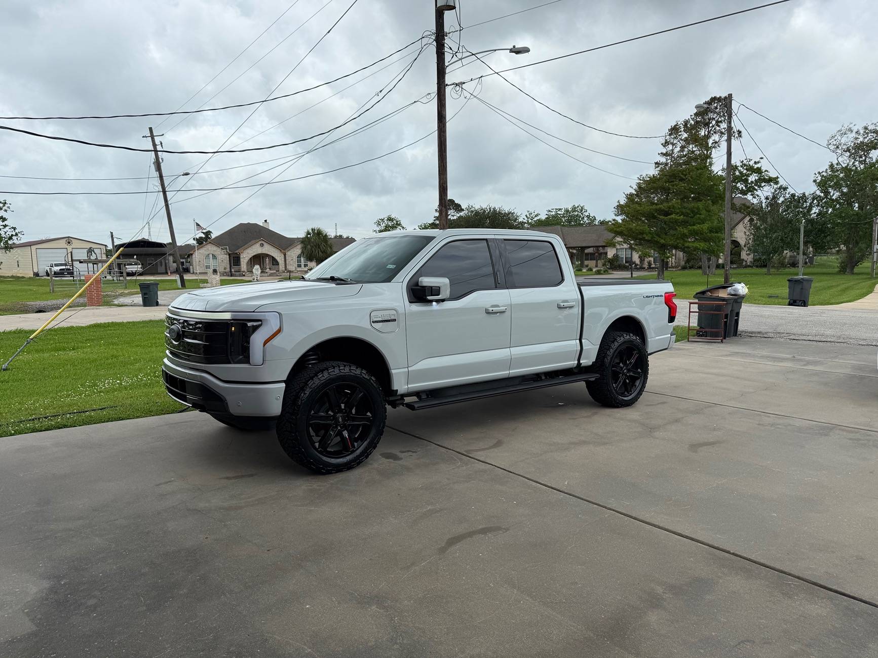 Ford F-150 Lightning Installed the EIBACH PRO-TRUCK-LIFT Stage 1 on my 2023 Ford F-150 Lightning Platinum IMG_1324