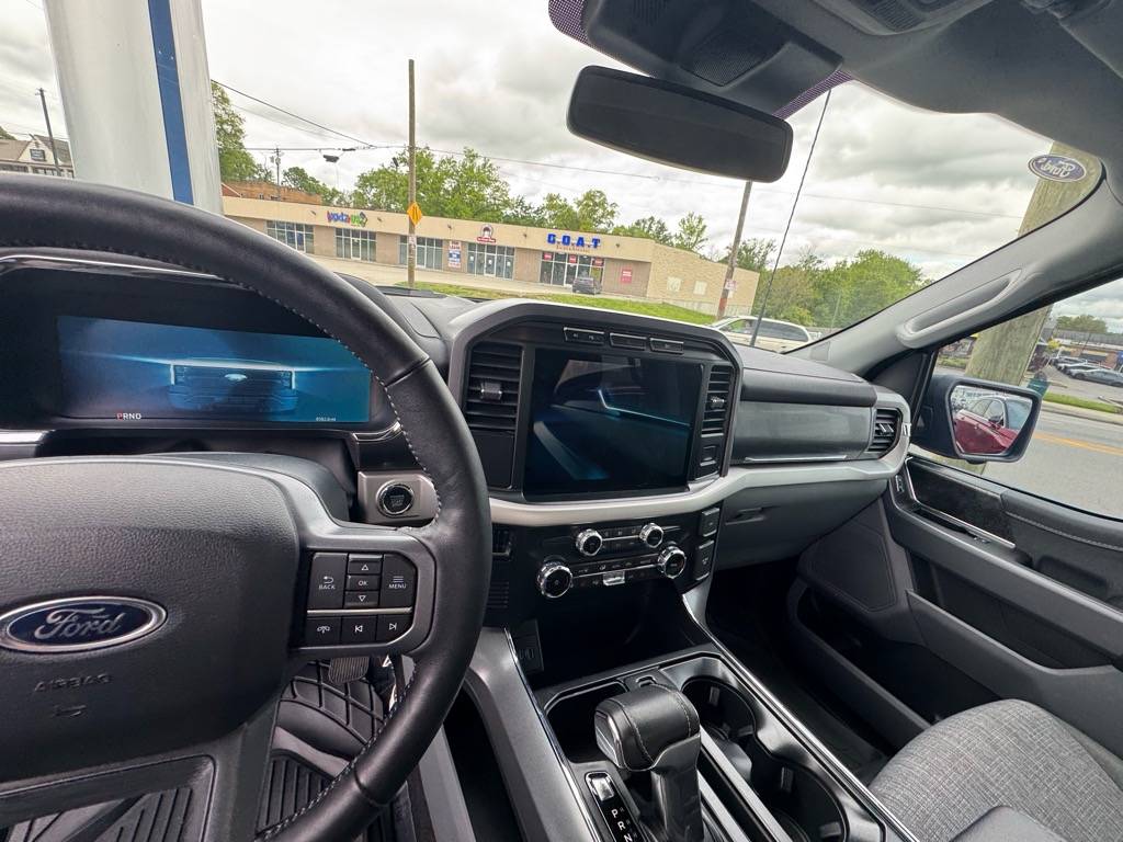 Ford F-150 Lightning XLT ER C9F4FD25-A9F5-4B06-B72D-594AECBEC1AC-F427D8B5-4030-4FEE-92DA-C8652DCC05A2