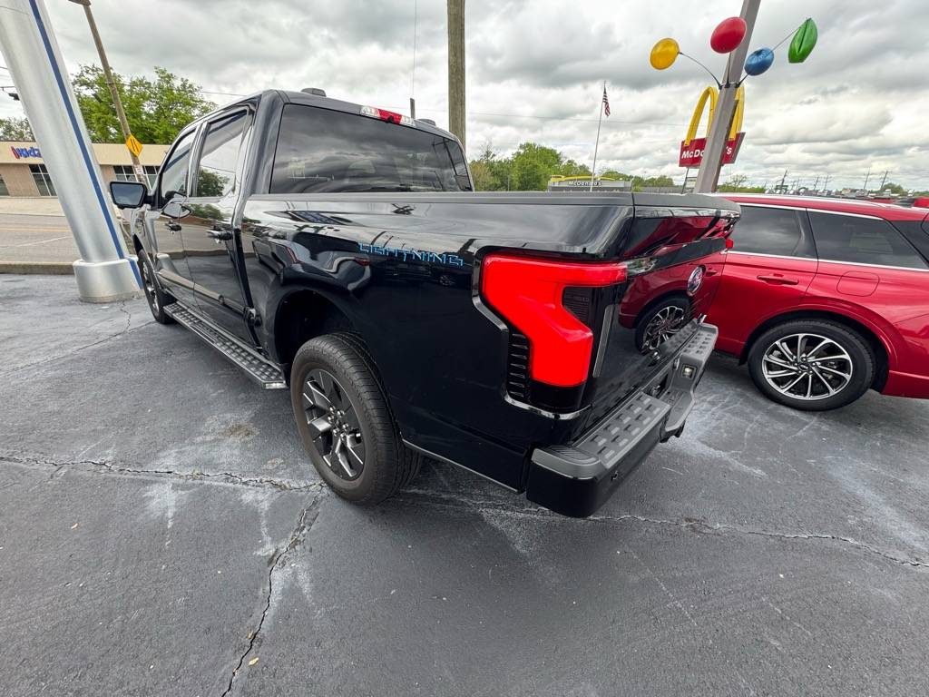 Ford F-150 Lightning XLT ER C3EA02CC-B08F-4341-9365-DEE9E72F421C-339BE0B7-AFBC-4B10-8801-EC15F20D7F62