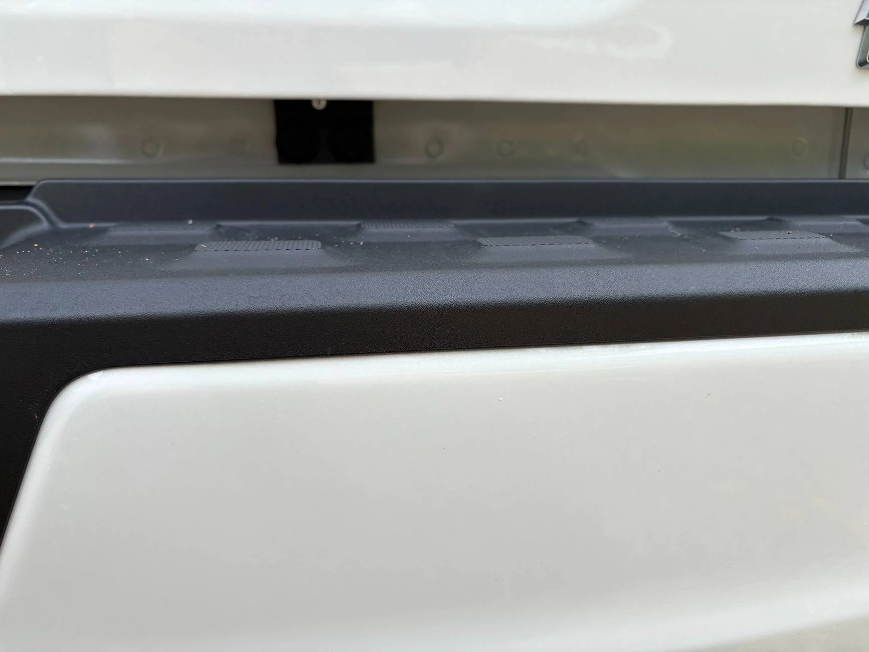 Ford F-150 Lightning Missing Tailgate Bracket on 2024 Lightning Lariat? IMG_0606