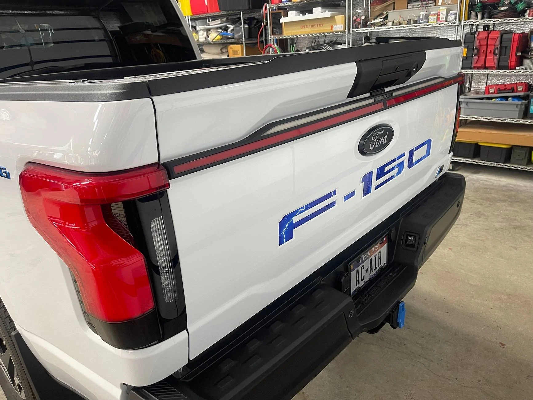 Ford F-150 Lightning Putco Upper Tailgate Lightbar IMG_1973