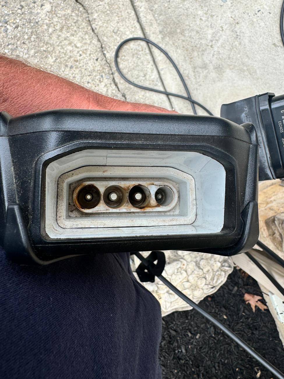 Ford F-150 Lightning 120v charging troubleshooting IMG_2158-discoloration overheatin