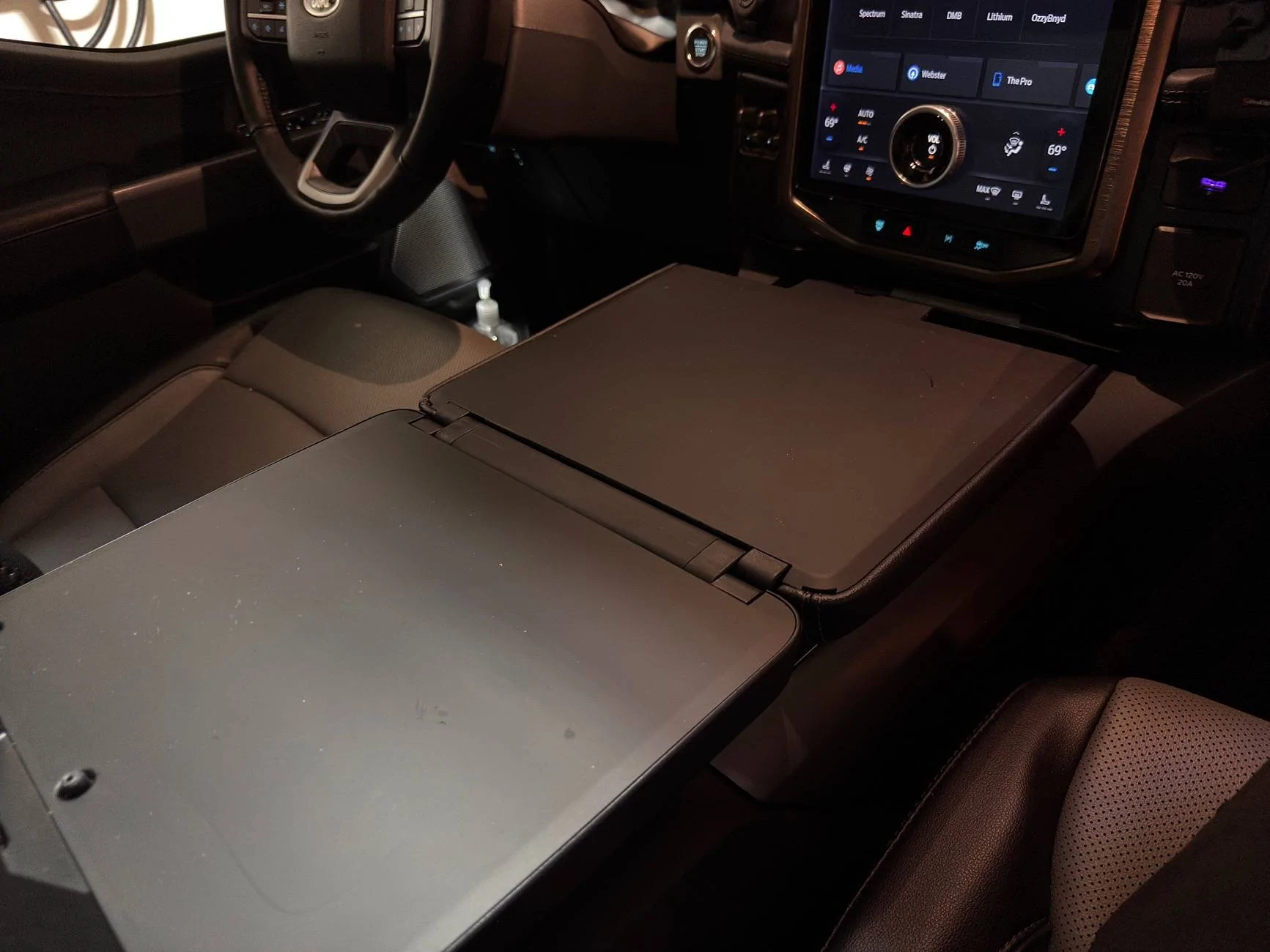 Ford F-150 Lightning 2023 Lightning Lariat 511A ER for Lease Transfer IMG_3708