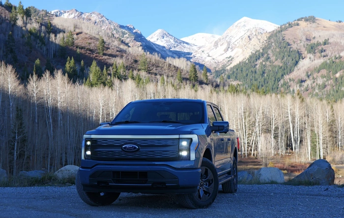 Took the lightning for a nice drive today - Photo Shoot
