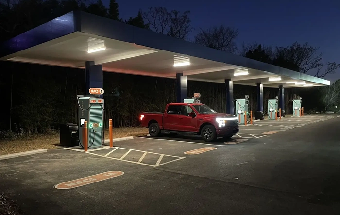 Hitting the road this weekend? Get ready for your electric road trip!